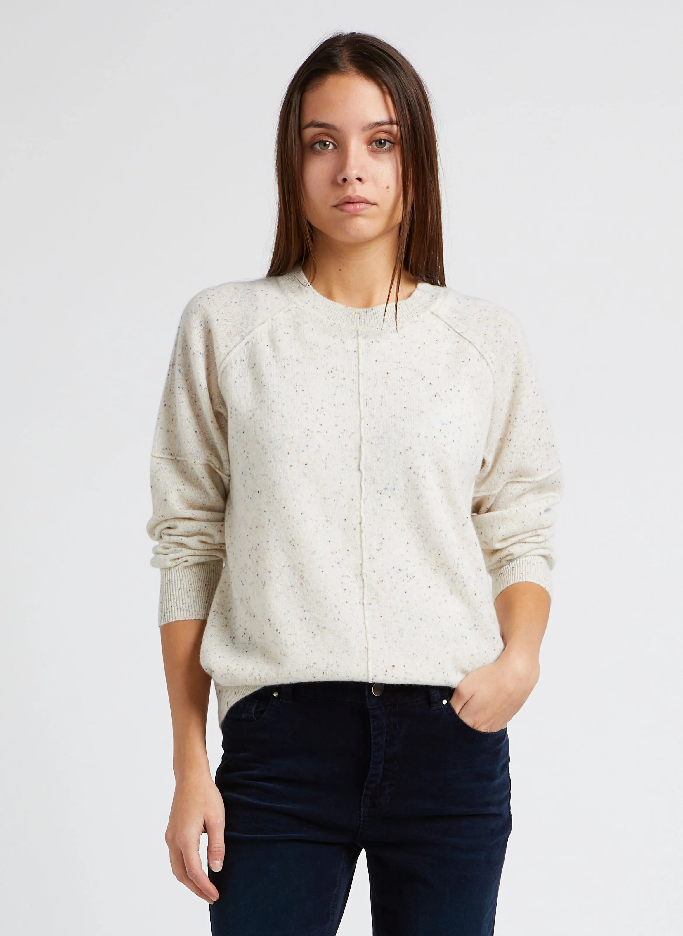 MAISON 123 ARY BIS - Jersey de cachemira con cuello redondo en blanco