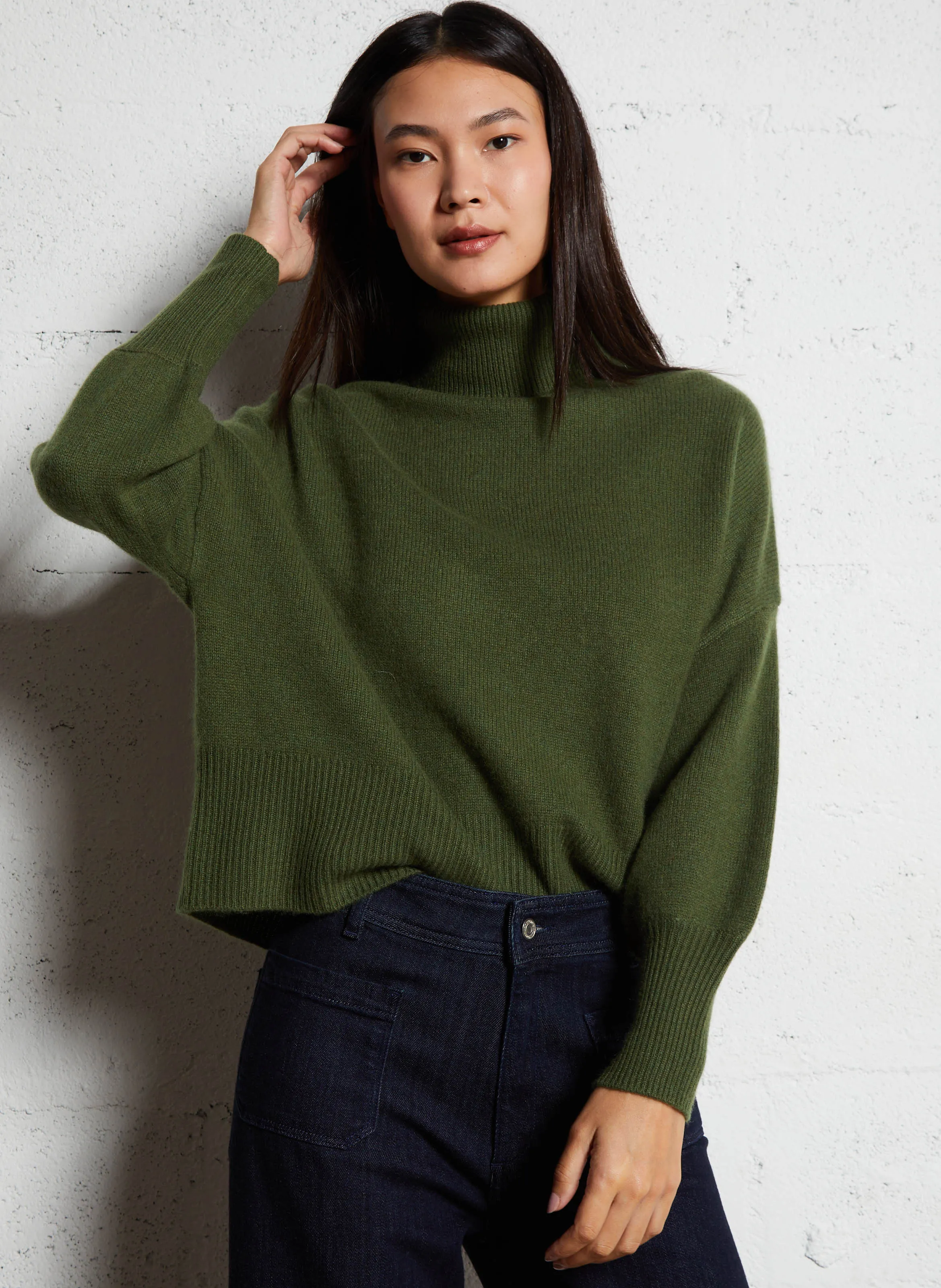SUD EXPRESS MONPRANO - Jersey de cachemir con cuello vuelto en verde