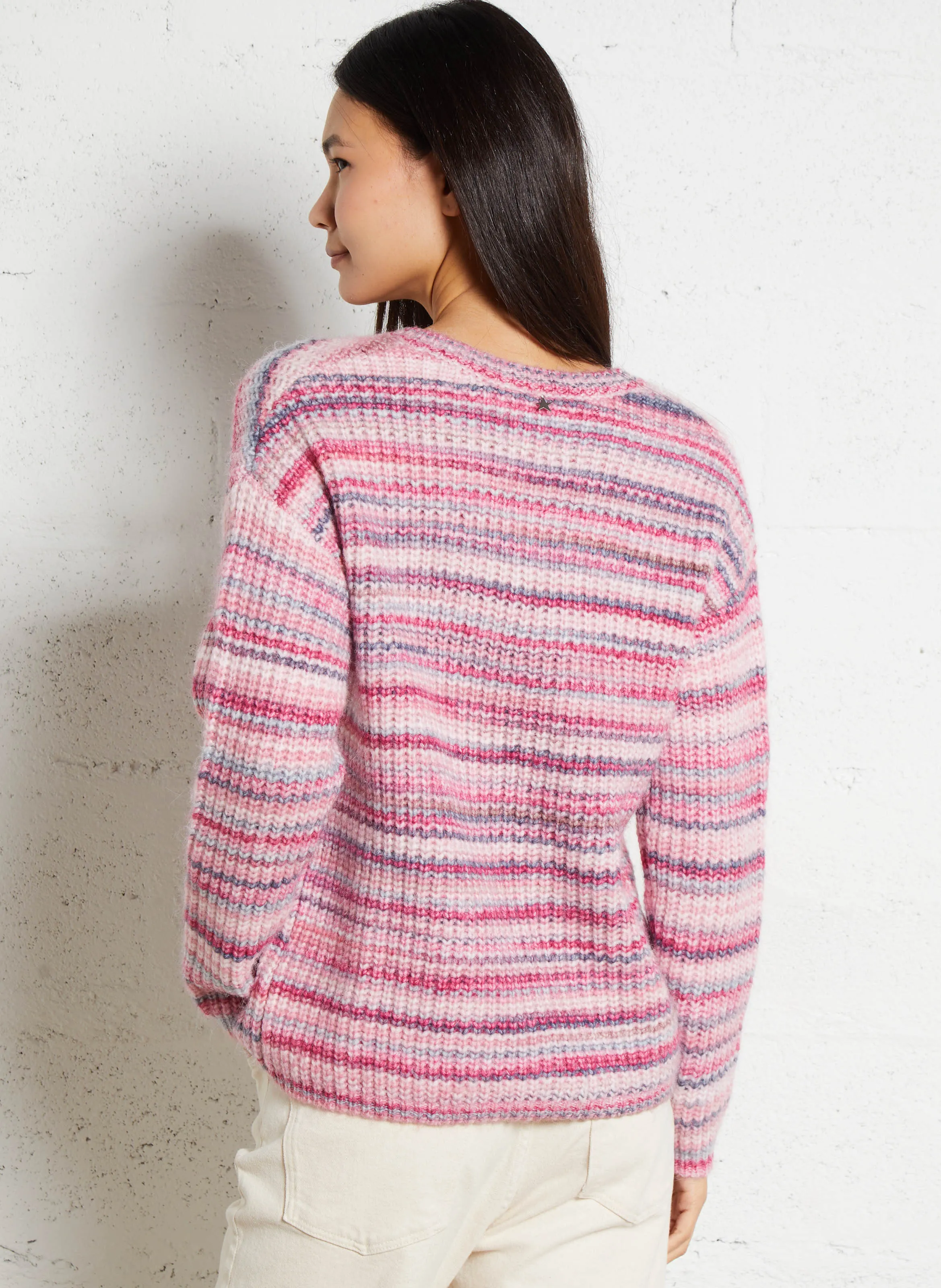 SUD EXPRESS MOSTINA - Jersey recto cuello en V a rayas degradadas en rojo